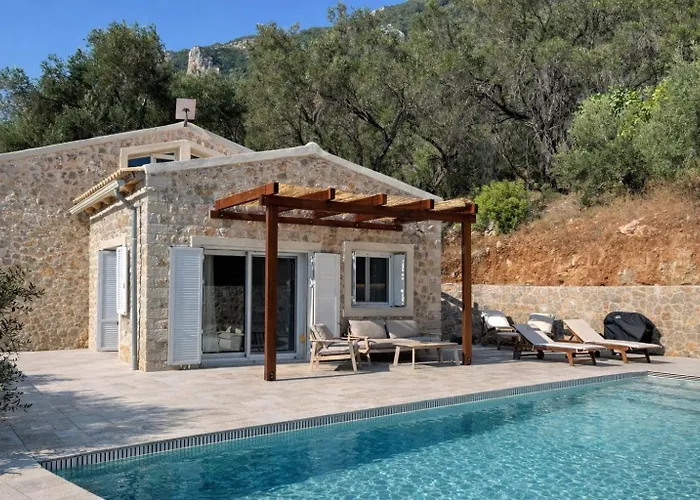 فيلة Petra Mare Ano Pavliana