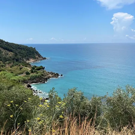 Petra Mare * Ano Pavliana